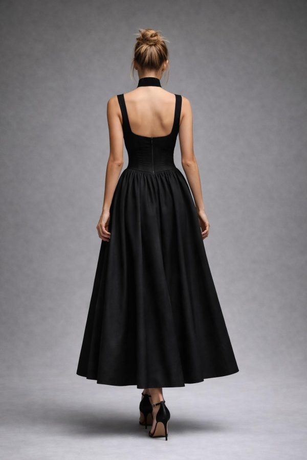 SIYAH DAVET ELBİSESİ